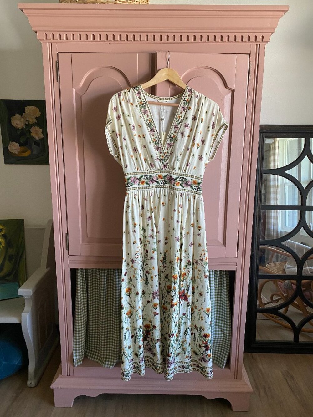 Max Studio Cream Floral V-Neck Maxi Dress with Botanical Border Trim